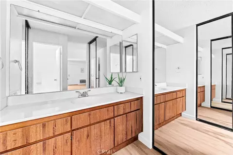 Bath - 53 Streamwood, Irvine, CA 92620 photo 2 of 3