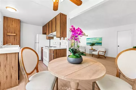 Dining - 53 Streamwood, Irvine, CA 92620 photo 3 of 3