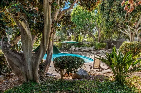 Exterior - 53 Streamwood, Irvine, CA 92620 photo 5 of 13