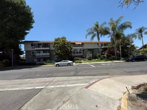 2393 Via Mariposa W, Laguna Woods, CA 92637