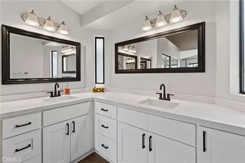 Bath - 55192 Firestone, La Quinta, CA 92253 photo 1 of 4