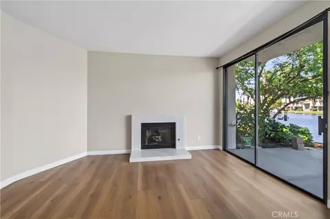 Living - 55192 Firestone, La Quinta, CA 92253 photo 3 of 4