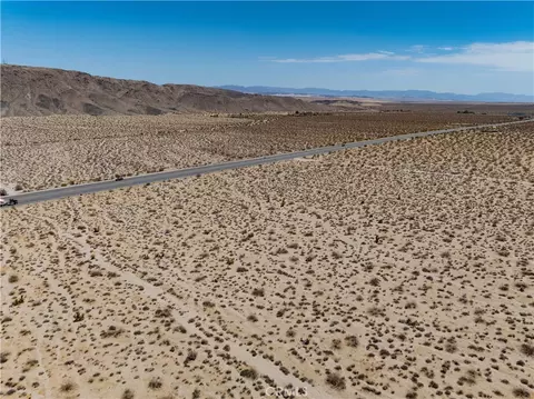 29 Palms, Joshua Tree, CA 92252 photo 4