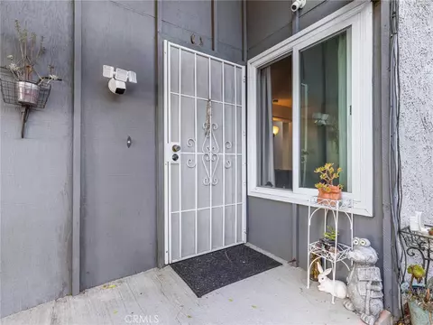 Exterior - 2216 Sequoia, Simi Valley, CA 93063 photo 4 of 7