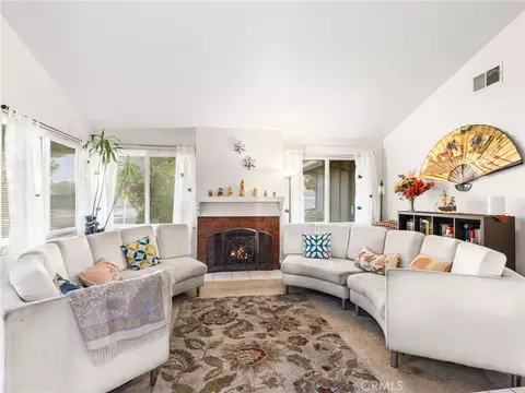 Living - 2216 Sequoia, Simi Valley, CA 93063 photo 2 of 2