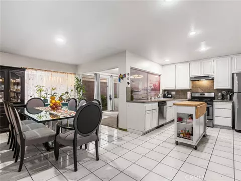 Dining - 2216 Sequoia, Simi Valley, CA 93063 photo 1 of 3