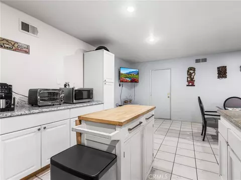 Kitchen - 2216 Sequoia, Simi Valley, CA 93063 photo 3 of 3