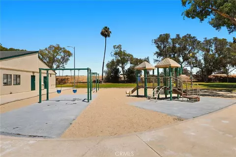 Exterior - 6911 E Septimo, Long Beach, CA 90815 photo 21 of 22