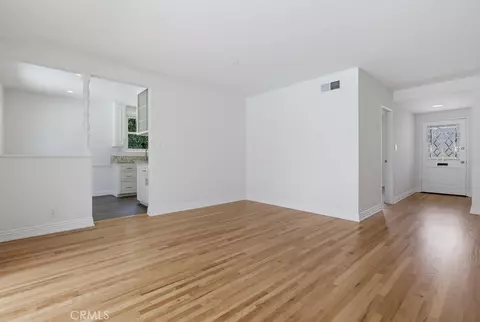 Living - 6911 E Septimo, Long Beach, CA 90815 photo 13 of 14