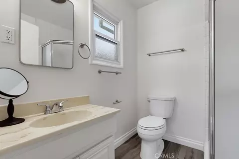 Bath - 6911 E Septimo, Long Beach, CA 90815 photo 2 of 2