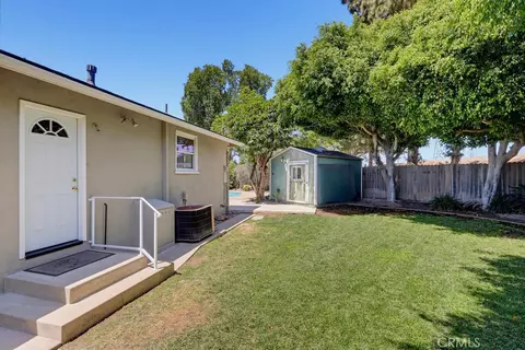 Exterior - 6911 E Septimo, Long Beach, CA 90815 photo 16 of 22