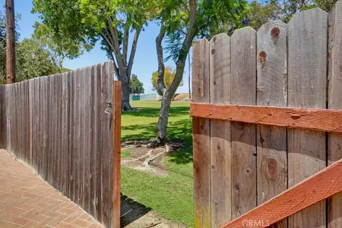 Exterior - 6911 E Septimo, Long Beach, CA 90815 photo 19 of 22