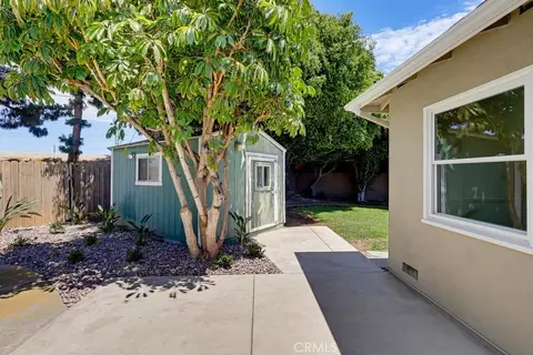 Exterior - 6911 E Septimo, Long Beach, CA 90815 photo 11 of 22