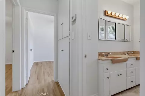Entry Way - 6911 E Septimo, Long Beach, CA 90815 photo 1 of 1
