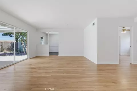 Living - 6911 E Septimo, Long Beach, CA 90815 photo 14 of 14
