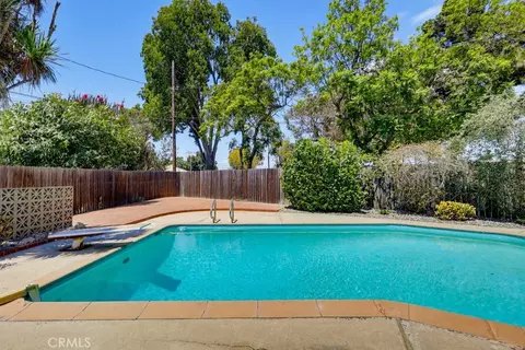 Exterior - 6911 E Septimo, Long Beach, CA 90815 photo 8 of 22