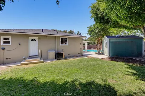 Exterior - 6911 E Septimo, Long Beach, CA 90815 photo 17 of 22