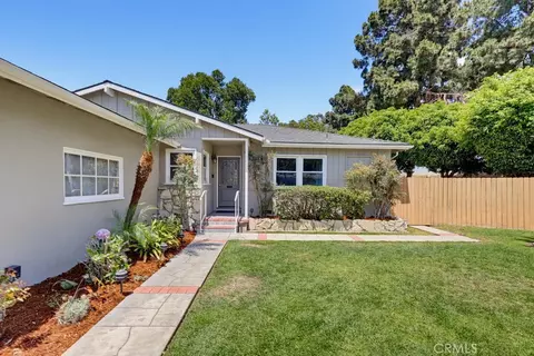 Exterior - 6911 E Septimo, Long Beach, CA 90815 photo 4 of 22