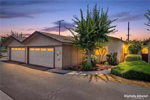 2901 W Ball #4, Anaheim, CA 92804