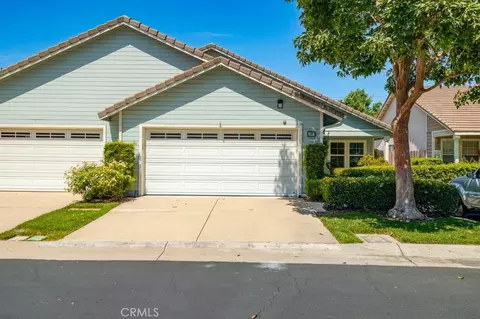 Exterior - 2720 E Walnut #18, Orange, CA 92867 photo 2 of 13