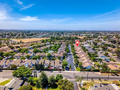 View/Area - 2720 E Walnut #18, Orange, CA 92867 photo 2 of 4