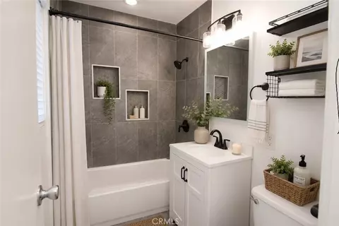 Bath - 356 E Plenty, Long Beach, CA 90805 photo 1 of 2