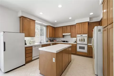 Kitchen - 1757 W Andes Dr, Upland, CA 91784 photo 2 of 4