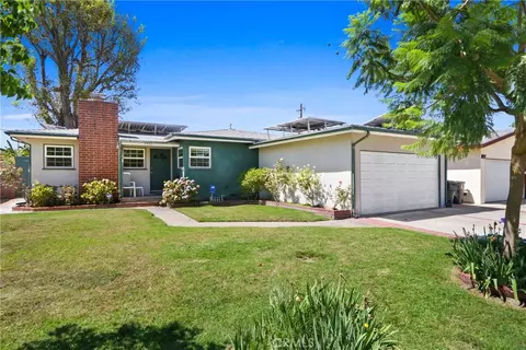 2856 W Rowland Cir, Anaheim, CA 92804