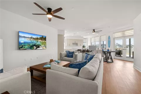 414 Main St #200, Huntington Beach, CA 92648