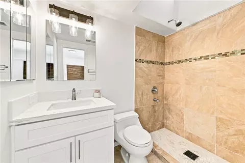 Bath - 21206 Silver Cloud, Diamond Bar, CA 91765 photo 1 of 2