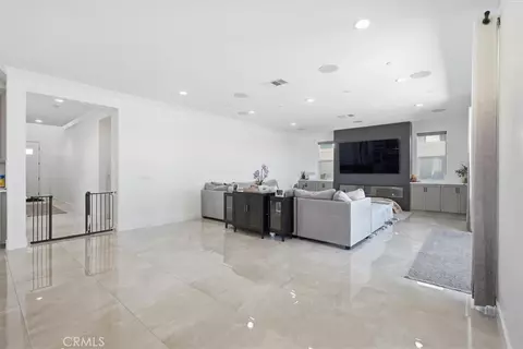 Living - 39421 Verbena, Temecula, CA 92591 photo 1 of 2