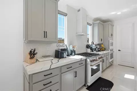 Kitchen - 39421 Verbena, Temecula, CA 92591 photo 2 of 4