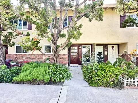 1919 Sherry Ln #46, Santa Ana, CA 92705
