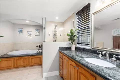 Bath - 220 Copa De Oro Dr, Brea, CA 92823 photo 2 of 4