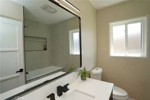 Bath - 6702 El Progreso St, Long Beach, CA 90815 photo 3 of 9