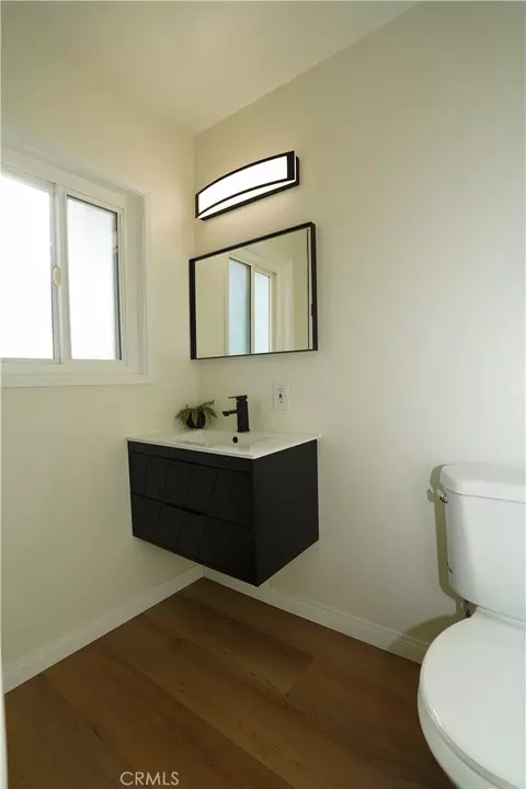 Bath - 6702 El Progreso St, Long Beach, CA 90815 photo 5 of 9
