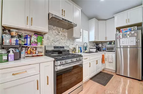 Kitchen - 22024 Gulf Ave, Carson, CA 90745 photo 5 of 10