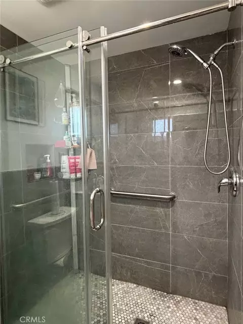 Bath - 22024 Gulf Ave, Carson, CA 90745 photo 2 of 6