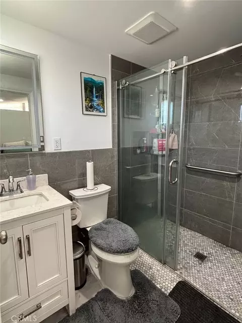 Bath - 22024 Gulf Ave, Carson, CA 90745 photo 1 of 6