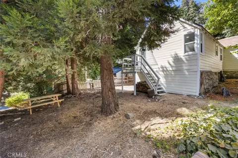 Exterior - 1177 Bear Springs Rd, Rimforest, CA 92378 photo 5 of 7
