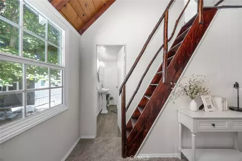 Entry Way - 1177 Bear Springs Rd, Rimforest, CA 92378 photo 4 of 5