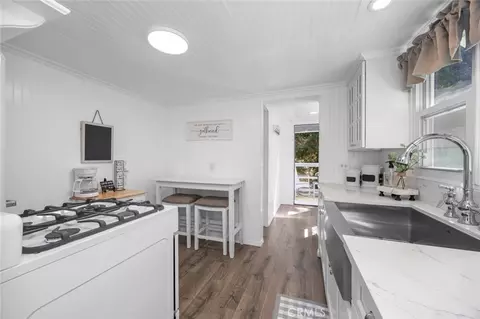 Kitchen - 1177 Bear Springs Rd, Rimforest, CA 92378 photo 1 of 3