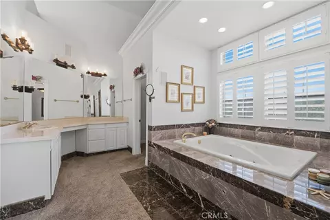 Bath - 685 Bradbury, Redlands, CA 92374 photo 5 of 8