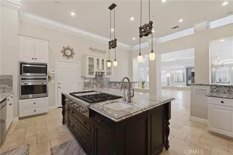 Kitchen - 685 Bradbury, Redlands, CA 92374 photo 4 of 4