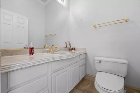 Bath - 685 Bradbury, Redlands, CA 92374 photo 1 of 8