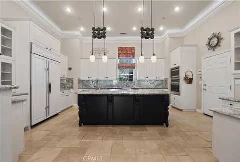 Kitchen - 685 Bradbury, Redlands, CA 92374 photo 2 of 4