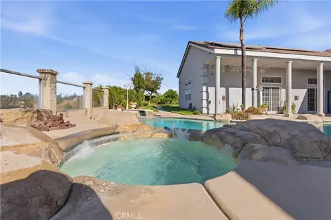 Exterior - 685 Bradbury, Redlands, CA 92374 photo 10 of 17