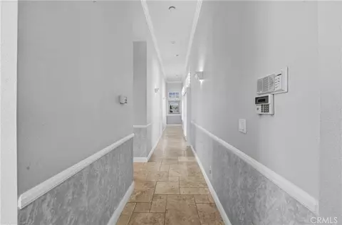 Entry Way - 685 Bradbury, Redlands, CA 92374 photo 5 of 9