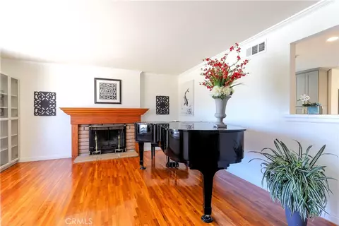 Living - 2516 E Quincy, Orange, CA 92867 photo 2 of 4