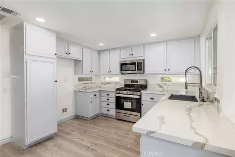 Kitchen - 1423 Stonecrest Pl, Diamond Bar, CA 91765 photo 2 of 2